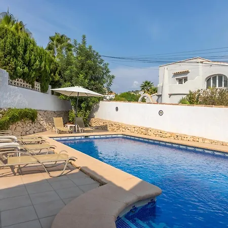 Margarita Villa *