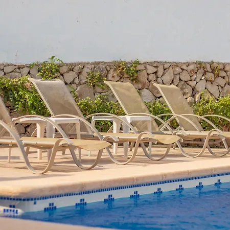 Margarita Villa *